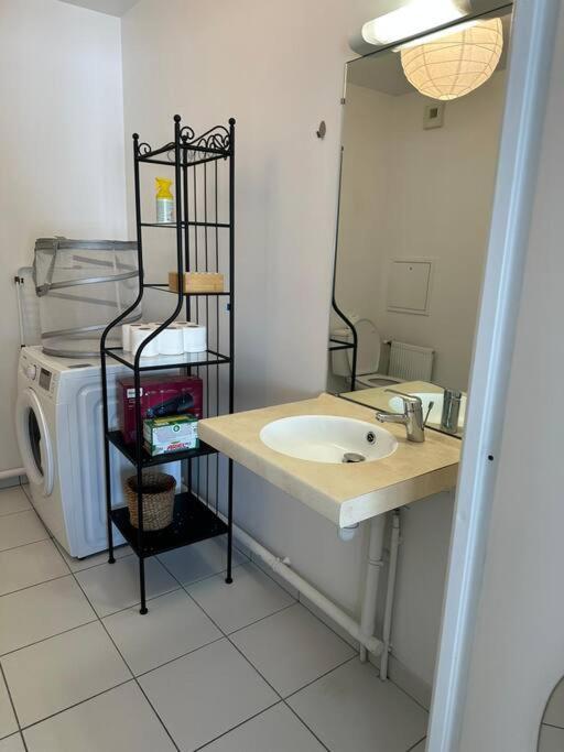 Grand Studio De 37M Carres - Rer Laplace Et Maison Des Examens A 5 Minutes A Pied Arcueil Extérieur photo