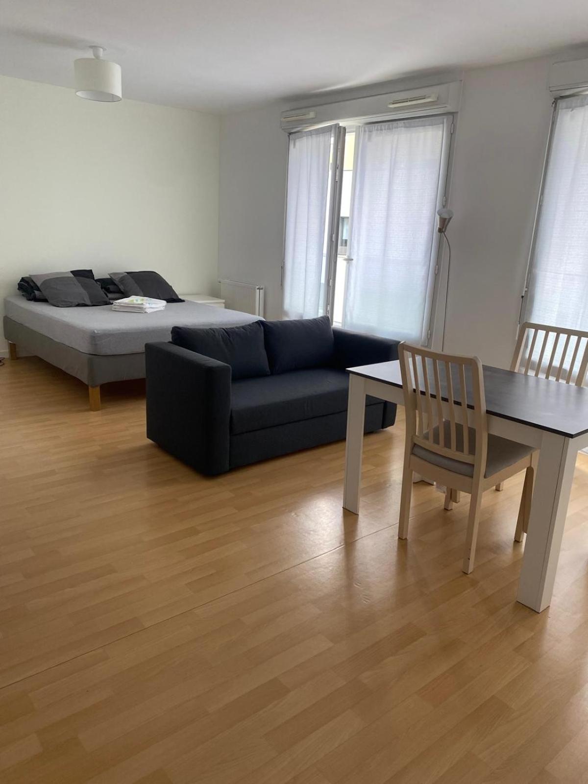 Grand Studio De 37M Carres - Rer Laplace Et Maison Des Examens A 5 Minutes A Pied Arcueil Extérieur photo
